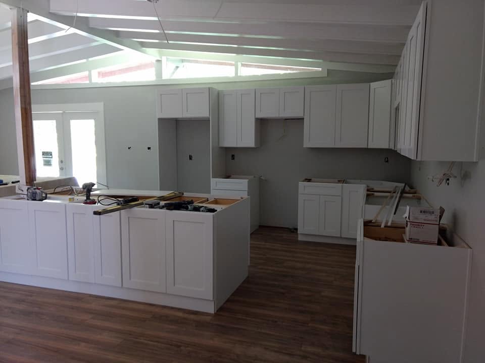 Why Hire a Local General Contractor in Mobile, AL